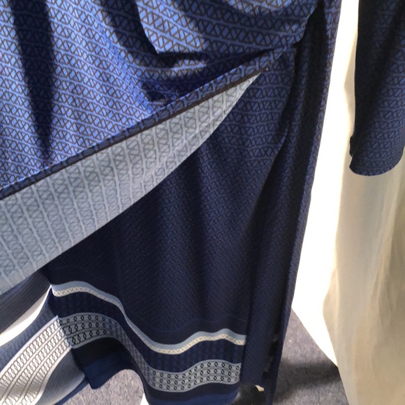 The Limited Collection Women's Geometric Wrap Dress Size 1X Black Blue W… - Picture 9 of 10